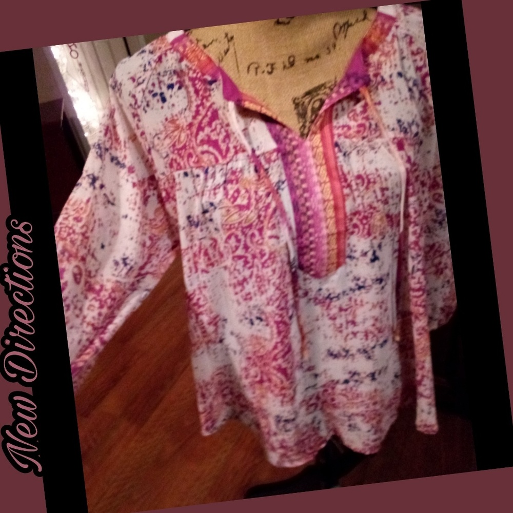 Gorgeous New Directions berry tunic blouse